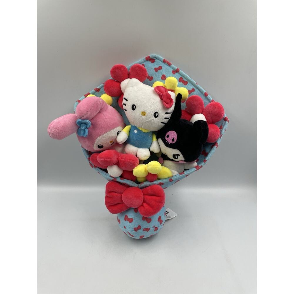 Hello Kitty My Melody Kuromi Plush Flower Bouquet Valentine’s Day! NWOT